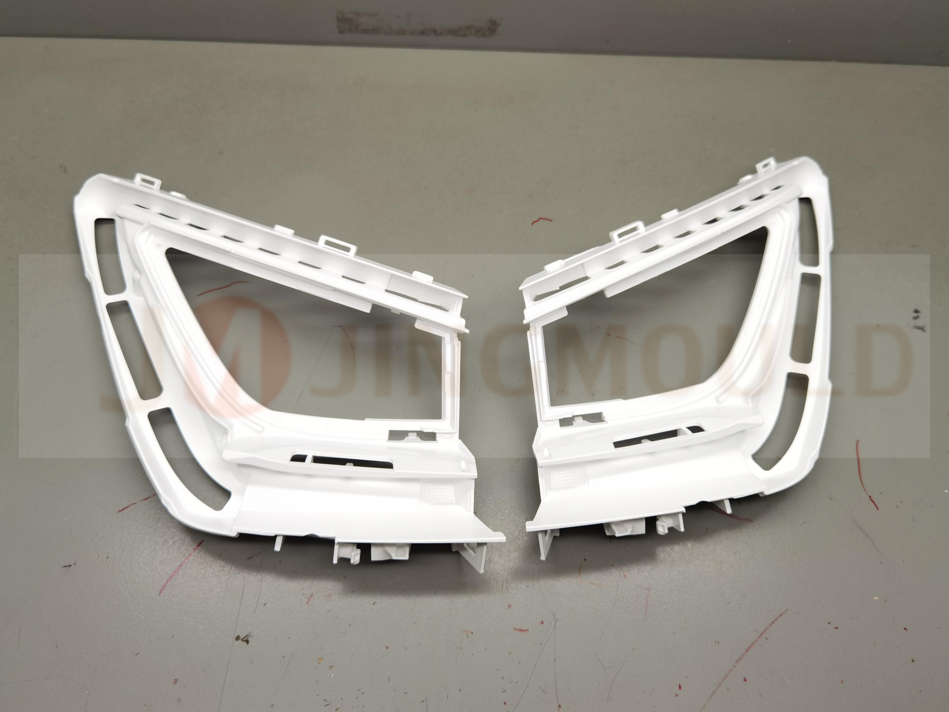 Injection mold of car rear lamp holders L/R